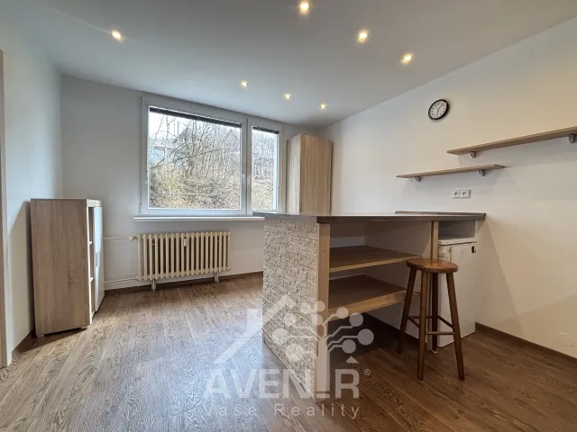 Pronájem bytu 1+1 36 m², Poštovní, Desná - Desná II