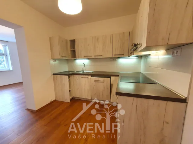 Pronájem bytu 4+kk 80 m², 28. října, Jablonec nad Nisou