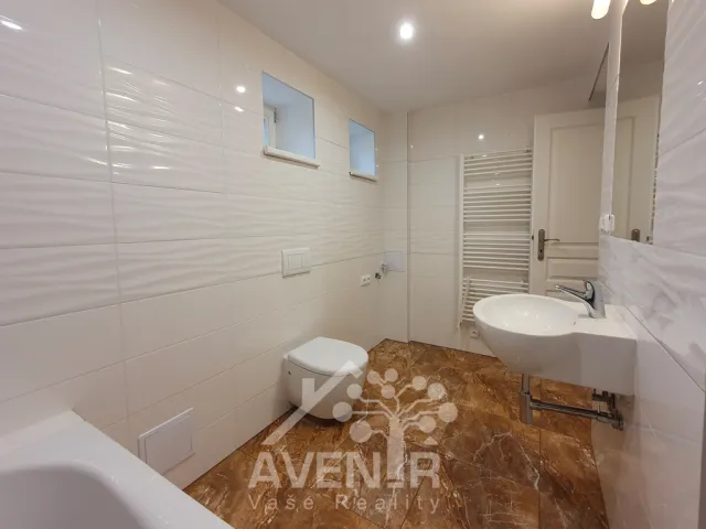 Pronájem bytu 4+kk 80 m², 28. října, Jablonec nad Nisou