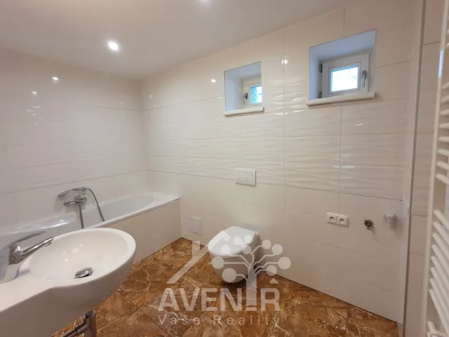 Pronájem bytu 4+kk 80 m², 28. října, Jablonec nad Nisou