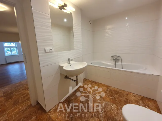 Pronájem bytu 4+kk 80 m², 28. října, Jablonec nad Nisou