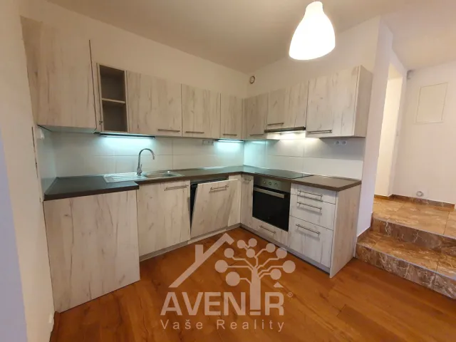 Pronájem bytu 4+kk 80 m², 28. října, Jablonec nad Nisou