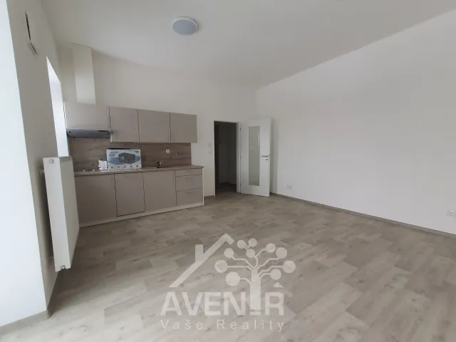 Pronájem bytu 1+kk 29 m², Saskova, Jablonec nad Nisou