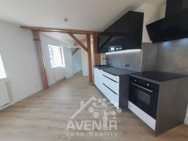 Prodej bytu 1+kk 61 m², Anenské náměstí, Jablonec nad Nisou