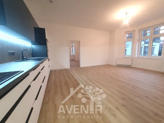 Prodej bytu 1+kk 82 m², Anenské náměstí, Jablonec nad NisouProdej bytu 1+kk 82 m², Anenské náměstí, Jablonec nad Nisou