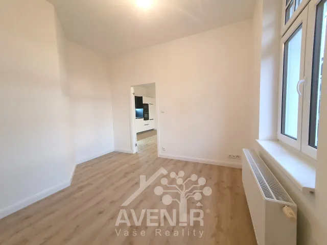 Prodej bytu 1+kk 82 m², Anenské náměstí, Jablonec nad Nisou