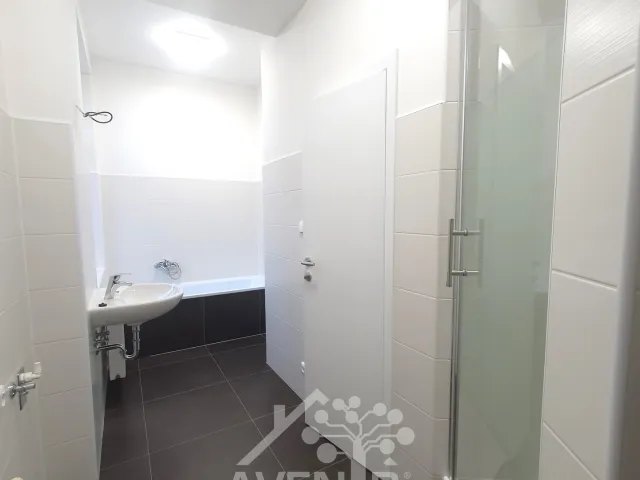 Prodej bytu 1+kk 82 m², Anenské náměstí, Jablonec nad Nisou