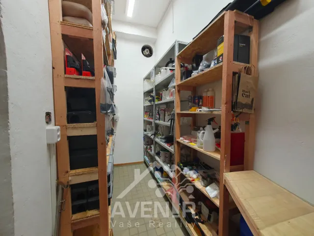 Prodej obchodního prostoru 200 m², Pasecké náměstí, Jablonec nad Nisou - Jablonecké Paseky