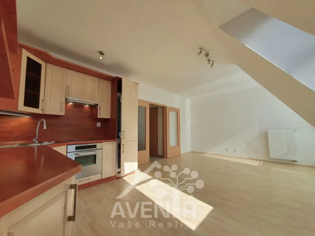 Pronájem bytu 3+kk 79 m²,Lesní, Jablonec nad Nisou
