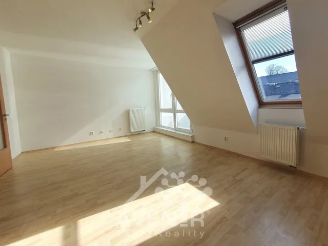 Pronájem bytu 3+kk 79 m²,Lesní, Jablonec nad Nisou