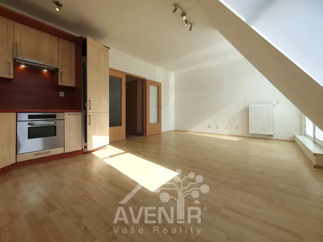 Pronájem bytu 3+kk 79 m²,Lesní, Jablonec nad Nisou