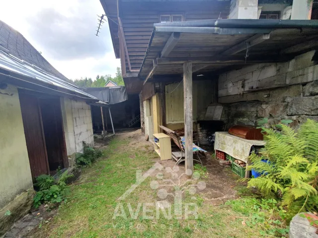 Prodej rodinného domu 136 m², pozemek 8580 m², Lučany nad Nisou