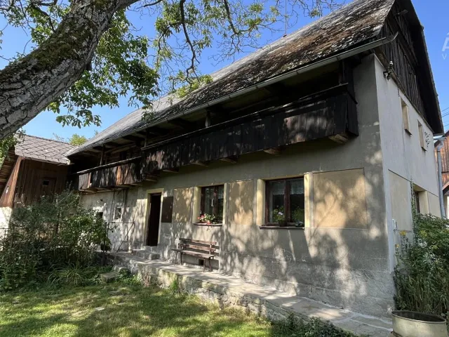 Prodej rodinného domu 90 m², pozemek 1 074 m²