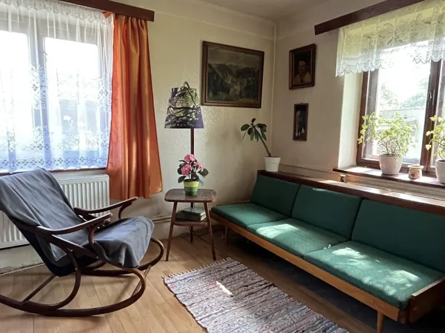 Prodej rodinného domu 90 m², pozemek 1 074 m²