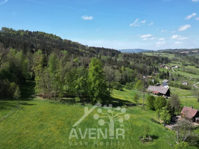 Prodej stavebního pozemku 2 285 m², Háje nad Jizerou, okres Semily