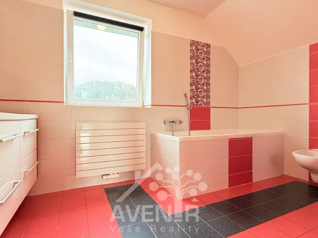 Prodej rodinného domu 213 m², pozemek 1 641 m², Březová, Trutnov - Dolní Staré Město