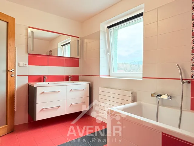 Prodej rodinného domu 213 m², pozemek 1 641 m², Březová, Trutnov - Dolní Staré Město