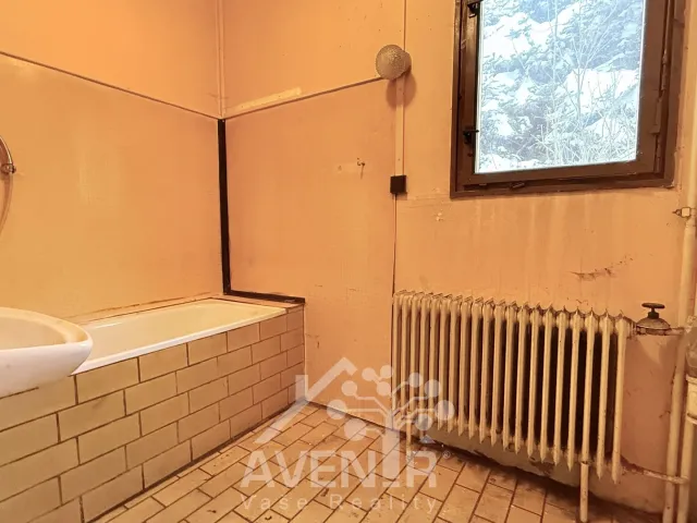 Prodej rodinného domu 186 m², Jiřetín pod Bukovou