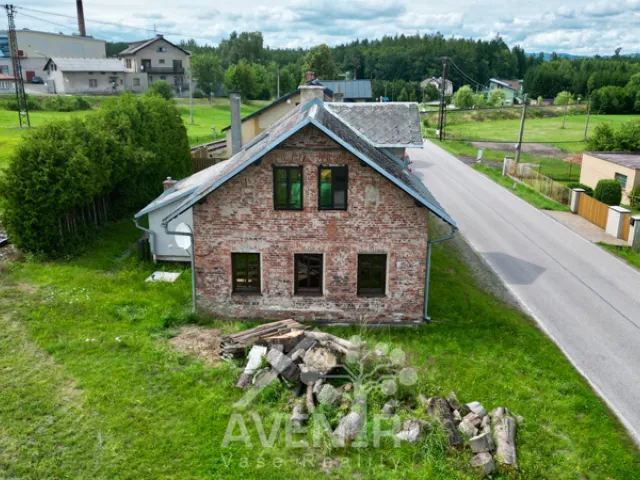 Prodej rodinného domu 215 m², pozemek 454 m²