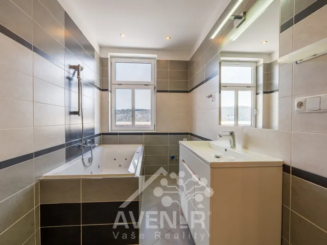 Prodej rodinného domu 200 m², pozemek 2424 m², Josefův Důl