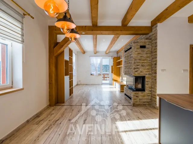 Prodej rodinného domu 200 m², pozemek 2424 m², Josefův Důl