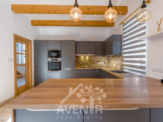 Prodej rodinného domu 200 m², pozemek 2424 m², Josefův Důl