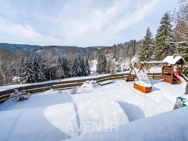 Prodej rodinného domu 200 m², pozemek 2424 m², Josefův Důl