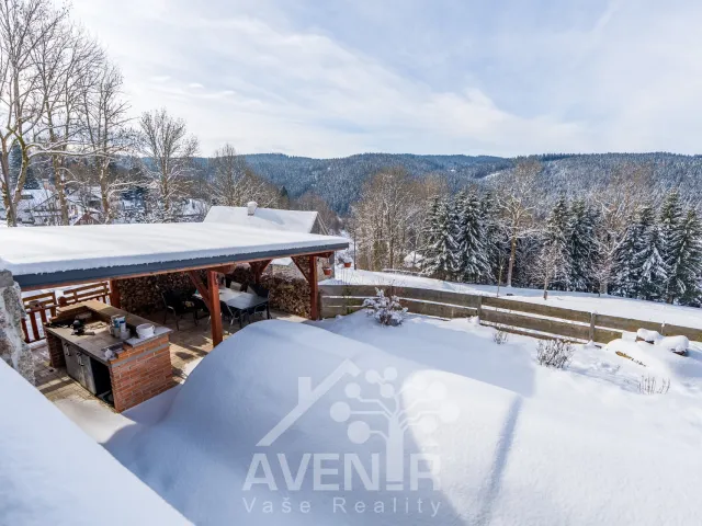 Prodej rodinného domu 200 m², pozemek 2424 m², Josefův Důl