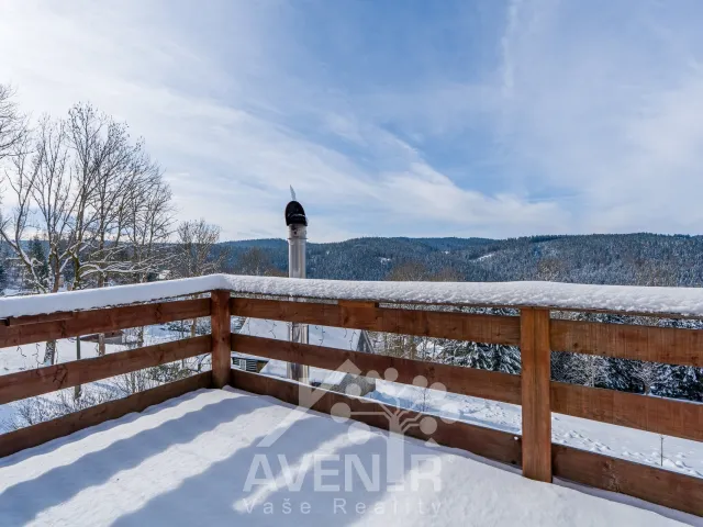 Prodej rodinného domu 200 m², pozemek 2424 m², Josefův Důl