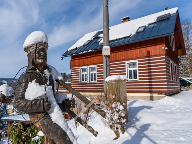 Prodej rodinného domu 200 m², pozemek 2424 m², Josefův Důl
