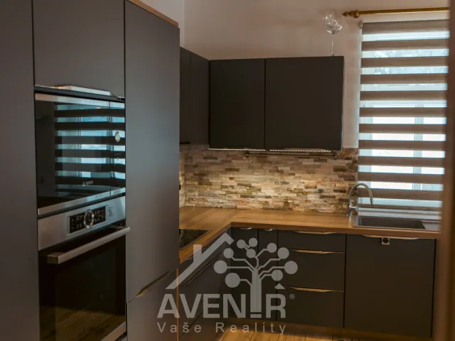 Prodej rodinného domu 200 m², pozemek 2424 m², Josefův Důl