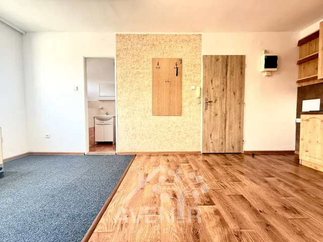 Prodej bytu 1+1 32 m², Voletinská, Trutnov - Poříčí