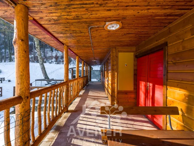 Prodej chaty 278 m², pozemek 3642 m², Sielnica, Slovensko