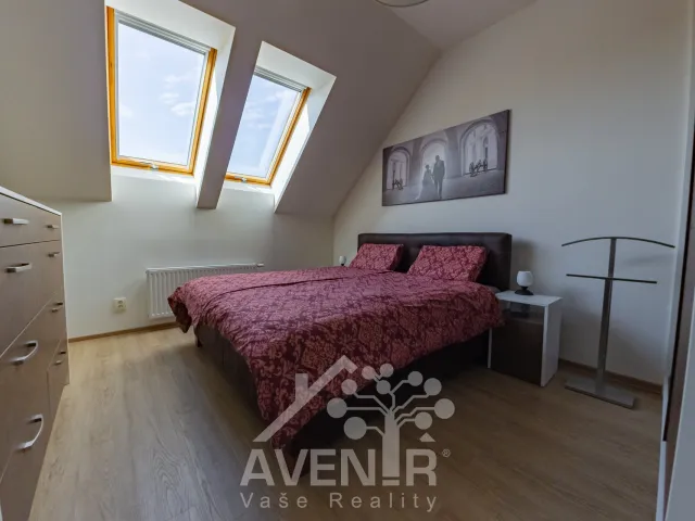 Prodej bytu 3+1 73 m², Nížkovice