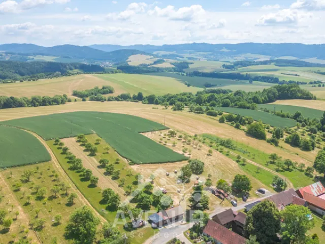Prodej stavebního pozemku 5017 m², Lačnov