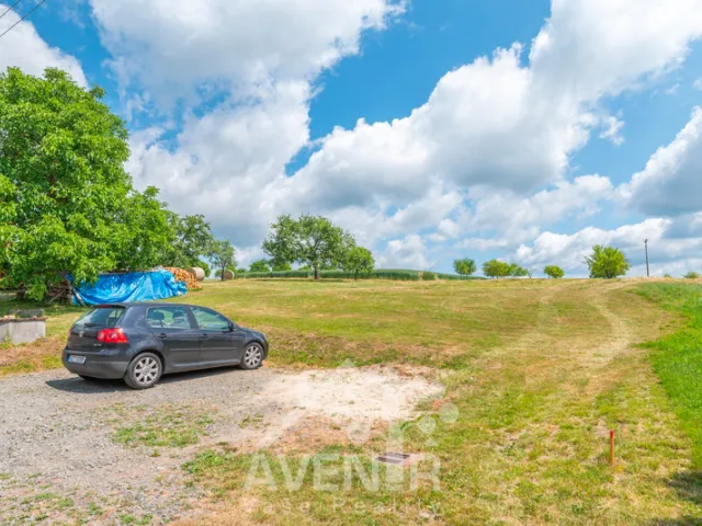 Prodej stavebního pozemku 5017 m², Lačnov