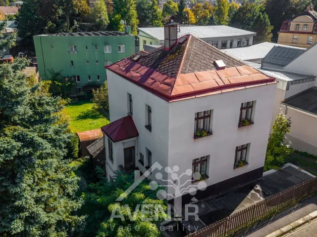 Prodej rodinného domu 220 m², pozemek 774 m², Jablonec nad Nisou