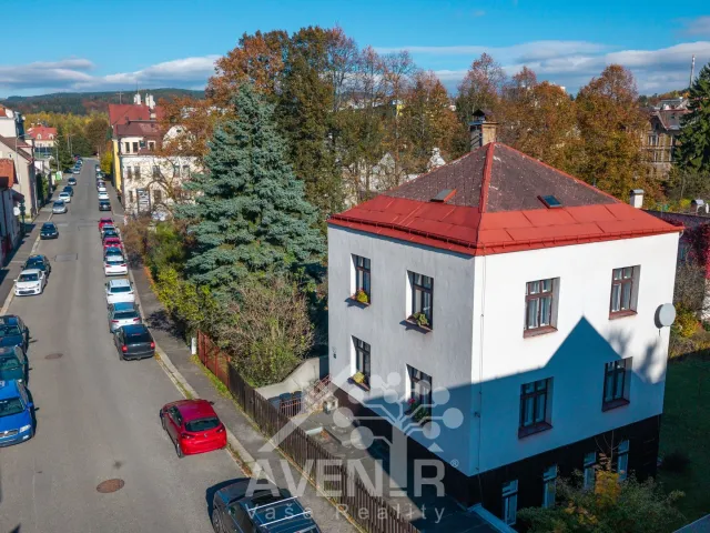 Prodej rodinného domu 220 m², pozemek 774 m², Jablonec nad Nisou