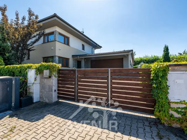 Prodej rodinného domu 259 m², pozemek 1021 m², Sluneční, Roudnice nad Labem - Podlusky