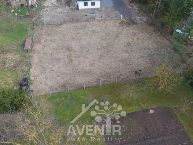 Prodej stavebního pozemku 886 m², Luštěnice