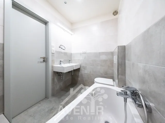 Pronájem bytu 4+kk 71 m², Sídliště, Hejnice