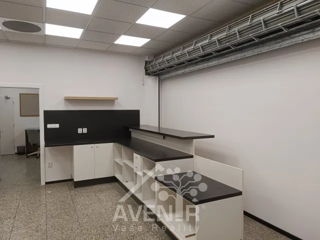 Pronájem obchodního prostoru 69 m², 1. máje, Liberec - Liberec III-Jeřáb