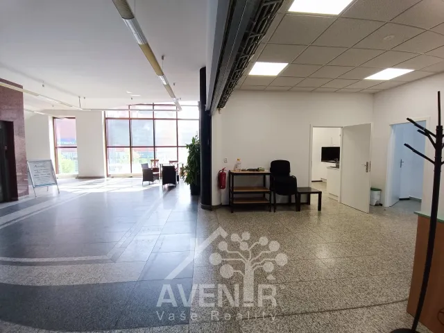 Pronájem obchodního prostoru 69 m², 1. máje, Liberec - Liberec III-Jeřáb