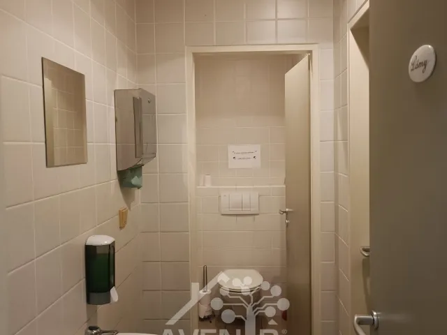 Pronájem obchodního prostoru 69 m², 1. máje, Liberec - Liberec III-Jeřáb