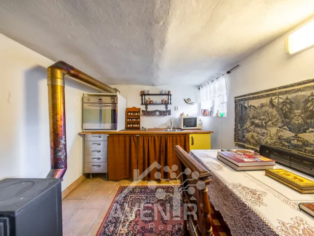  chalupa / rodinný dům s potenciálem - 4kk s obytnou plochou