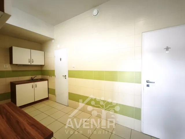 Pronájem kanceláře 72 m², 1. máje, Liberec - Liberec III-Jeřáb