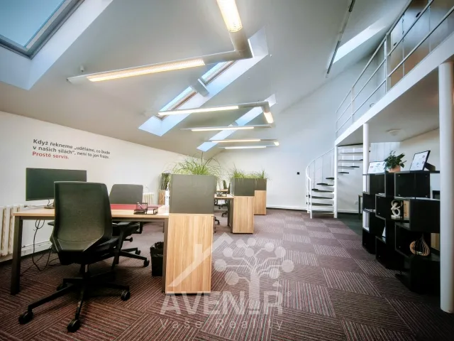 Pronájem kanceláře 72 m², 1. máje, Liberec - Liberec III-Jeřáb