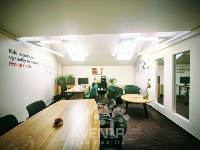 Pronájem kanceláře 72 m², 1. máje, Liberec - Liberec III-Jeřáb