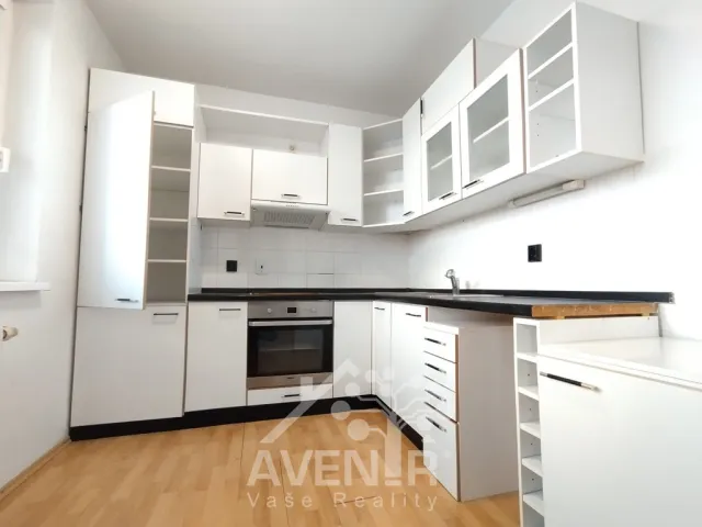 Prodej bytu 2+1 52 m², Šafaříkova, Hodonín