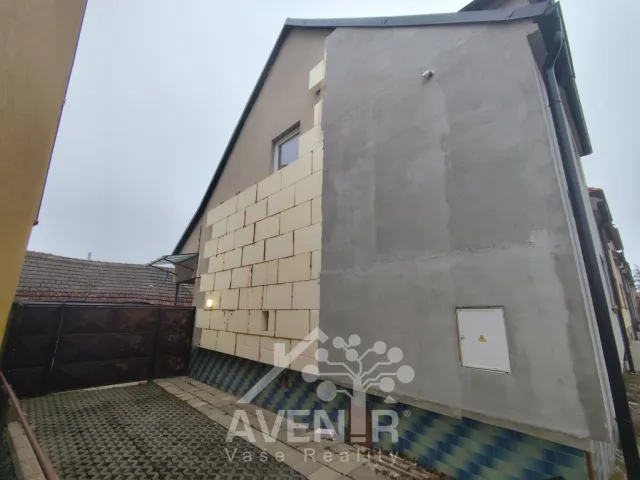 Prodej rodinného domu 205 m², pozemek 907 m², Vlkoš